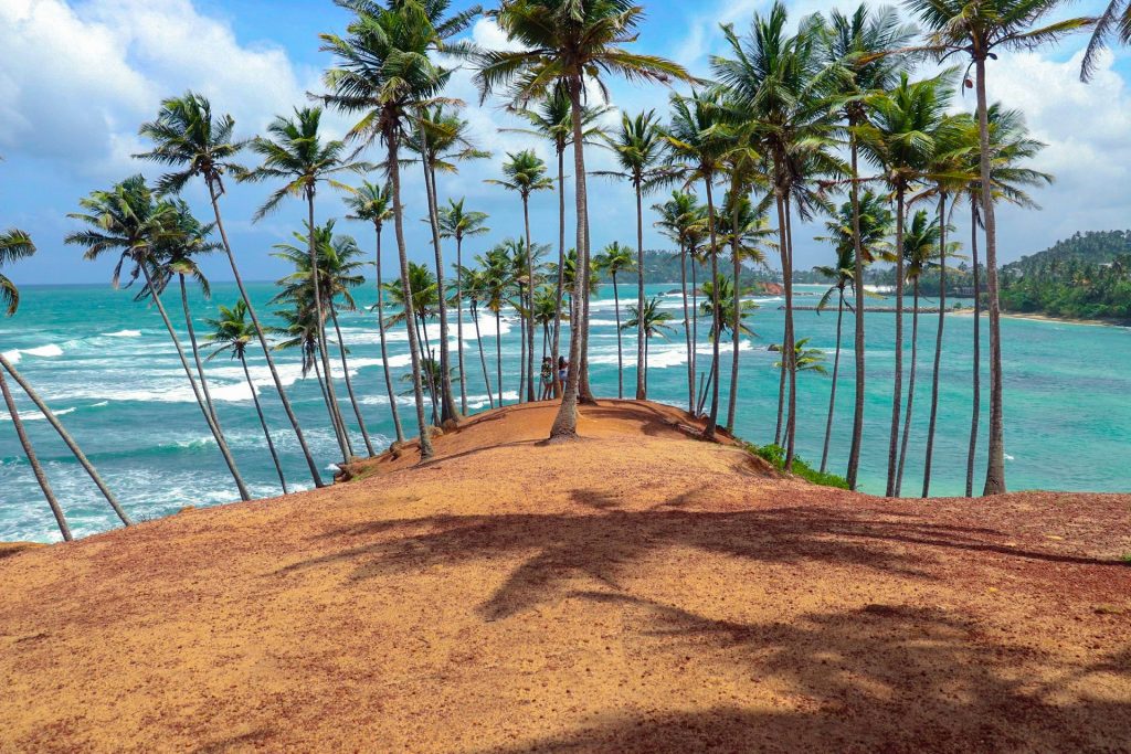 POPULAR TOURIST DESTINATIONS IN SRI LANKA RIGTHT NOW